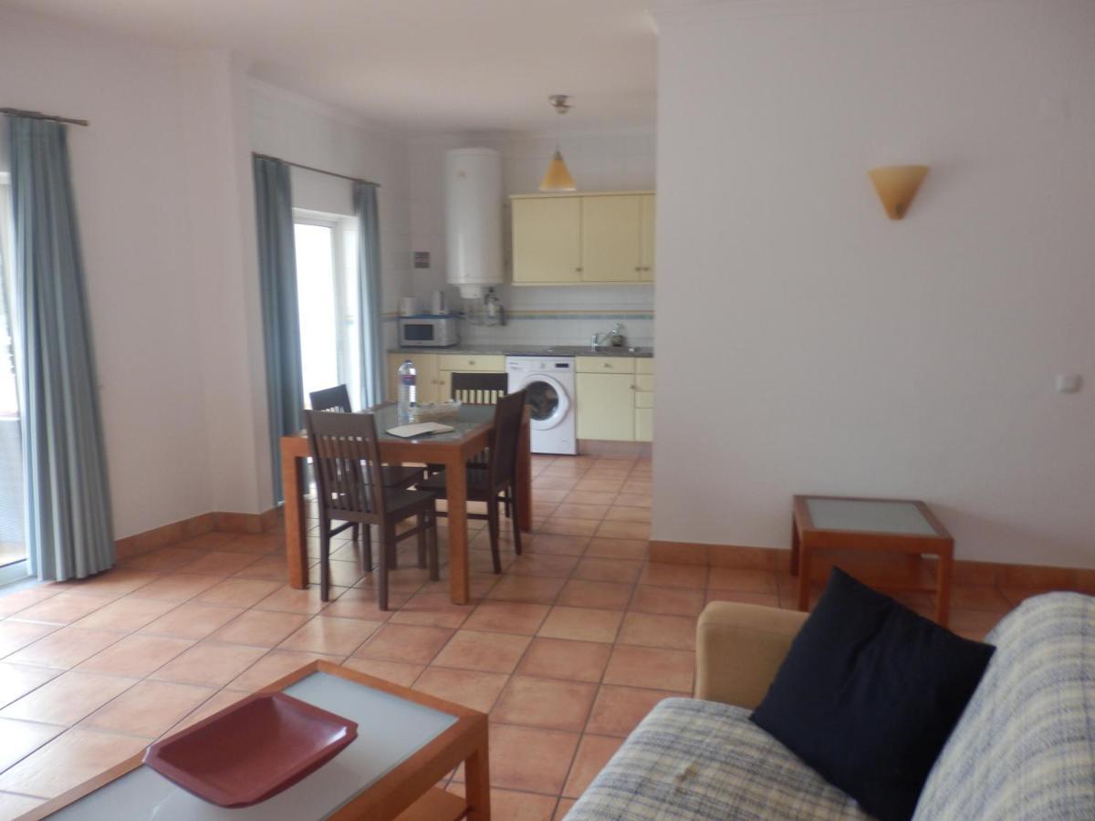 לאגוּ‏ש Bel Appartement Au Bord De La Mer De Porto De Mos מראה חיצוני תמונה