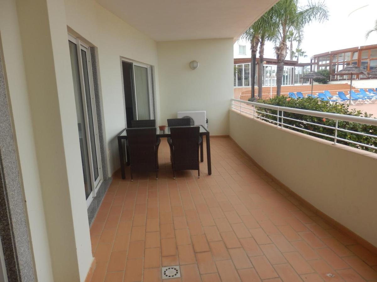 לאגוּ‏ש Bel Appartement Au Bord De La Mer De Porto De Mos מראה חיצוני תמונה