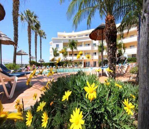 לאגוּ‏ש Bel Appartement Au Bord De La Mer De Porto De Mos מראה חיצוני תמונה