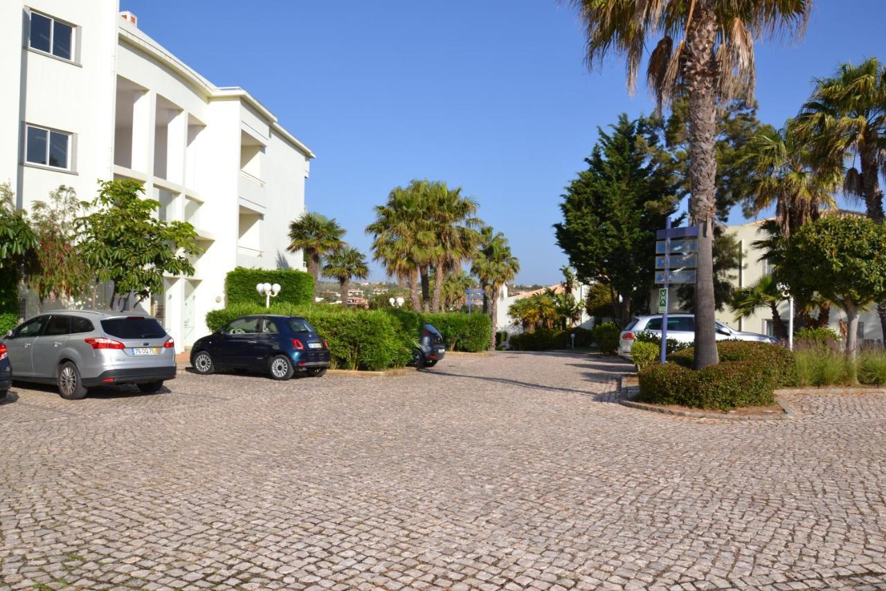 לאגוּ‏ש Bel Appartement Au Bord De La Mer De Porto De Mos מראה חיצוני תמונה